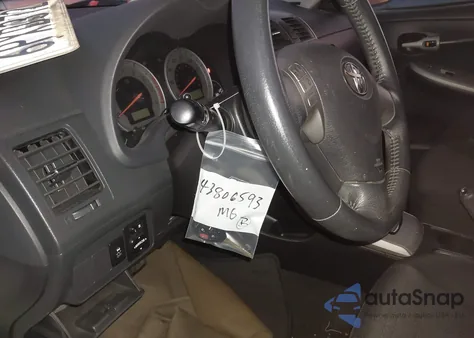 2010 Toyota Corolla S z USA, uszkodzony, nr VIN 2T1BU4EE7AC497550